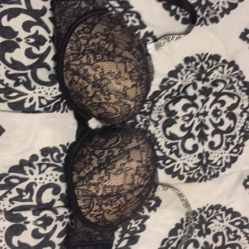 34DD VS Bra